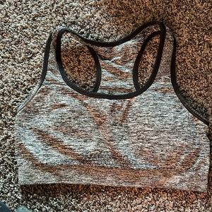 🏡Black Avia sports bra size large